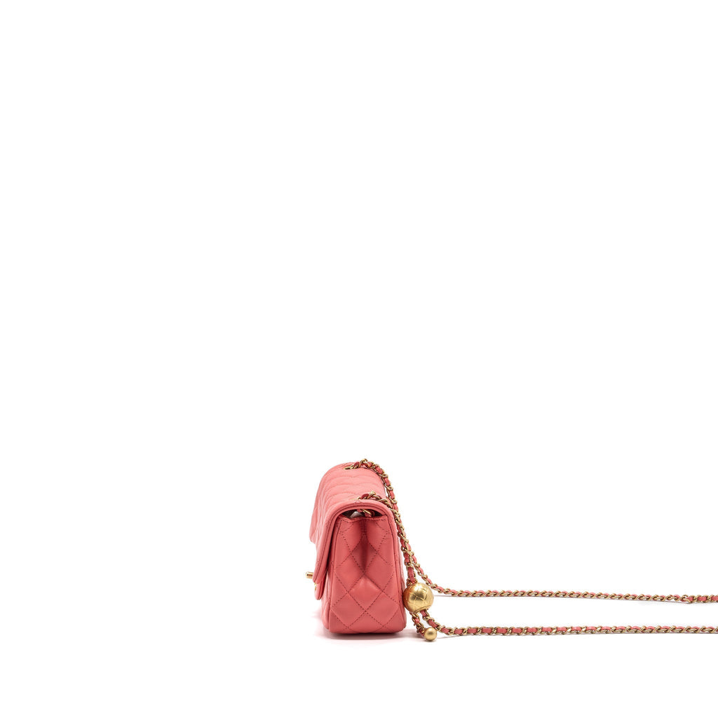 chanel-top-handle-long-vanity-with-chain-lambskin-black-lghwmicrochip-1