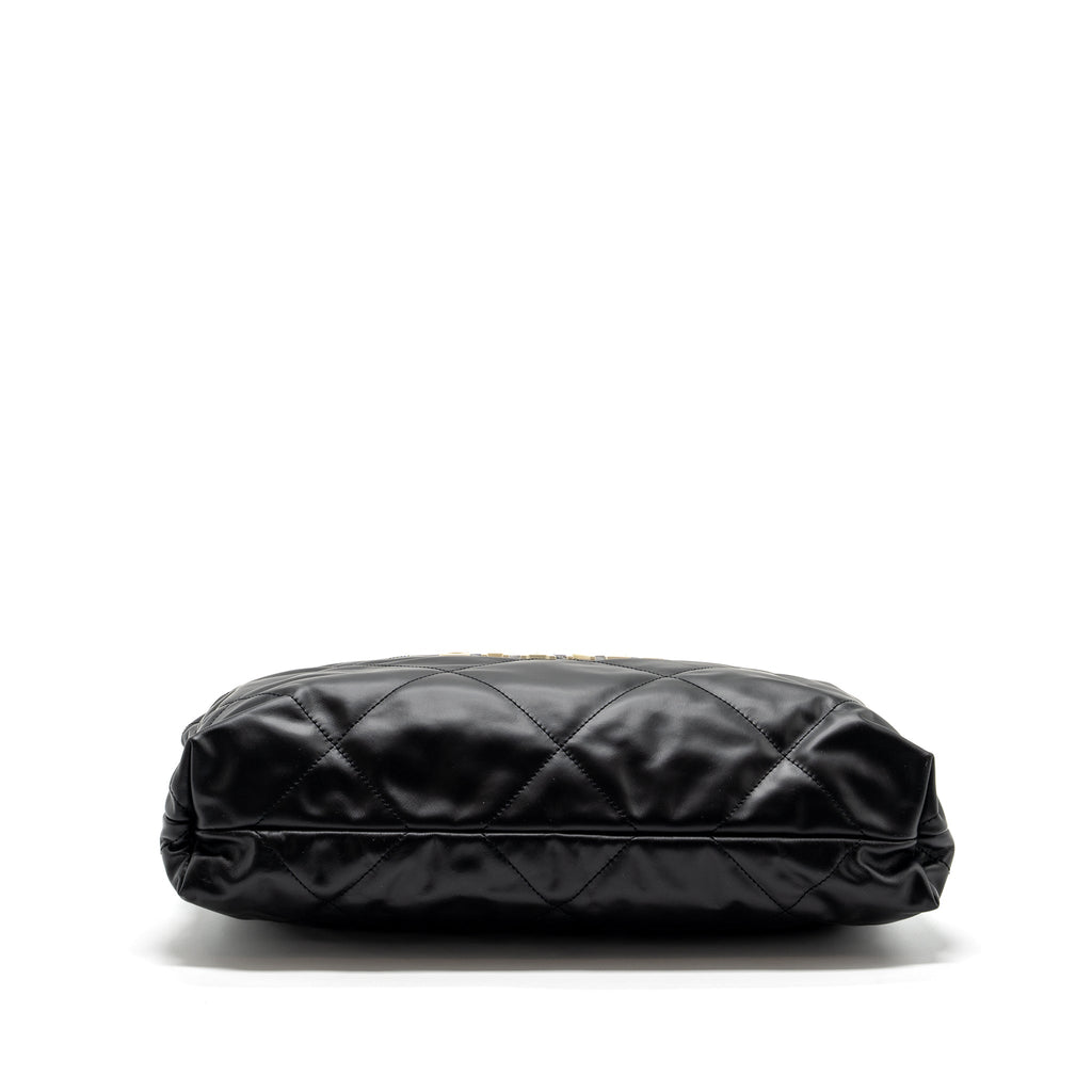 chanel-medium-22-bag-white-letter-calfskin-black-ghwmicrochip