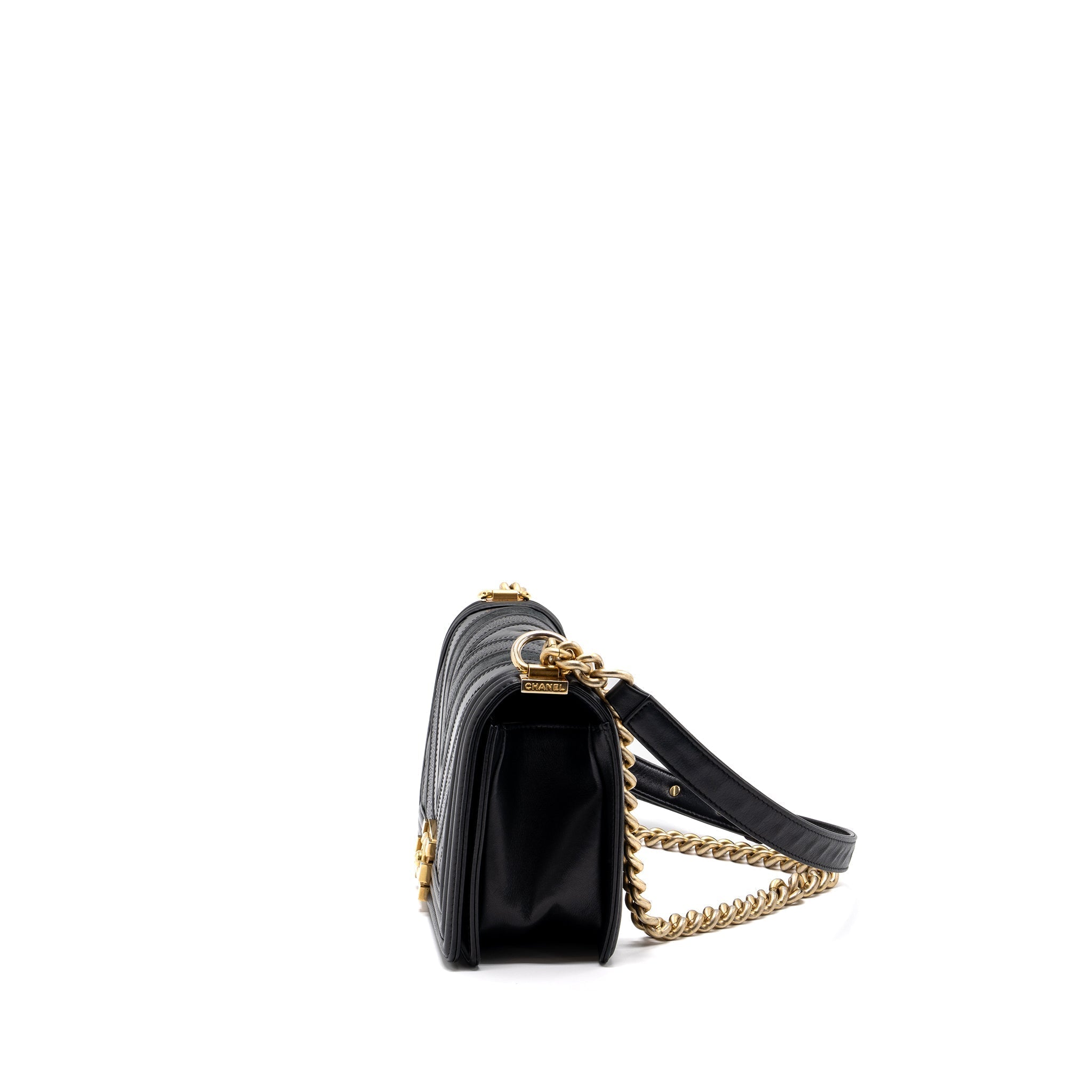 copy-of-chanel-medium-boy-bag-chevron-calfskin-black-ghw