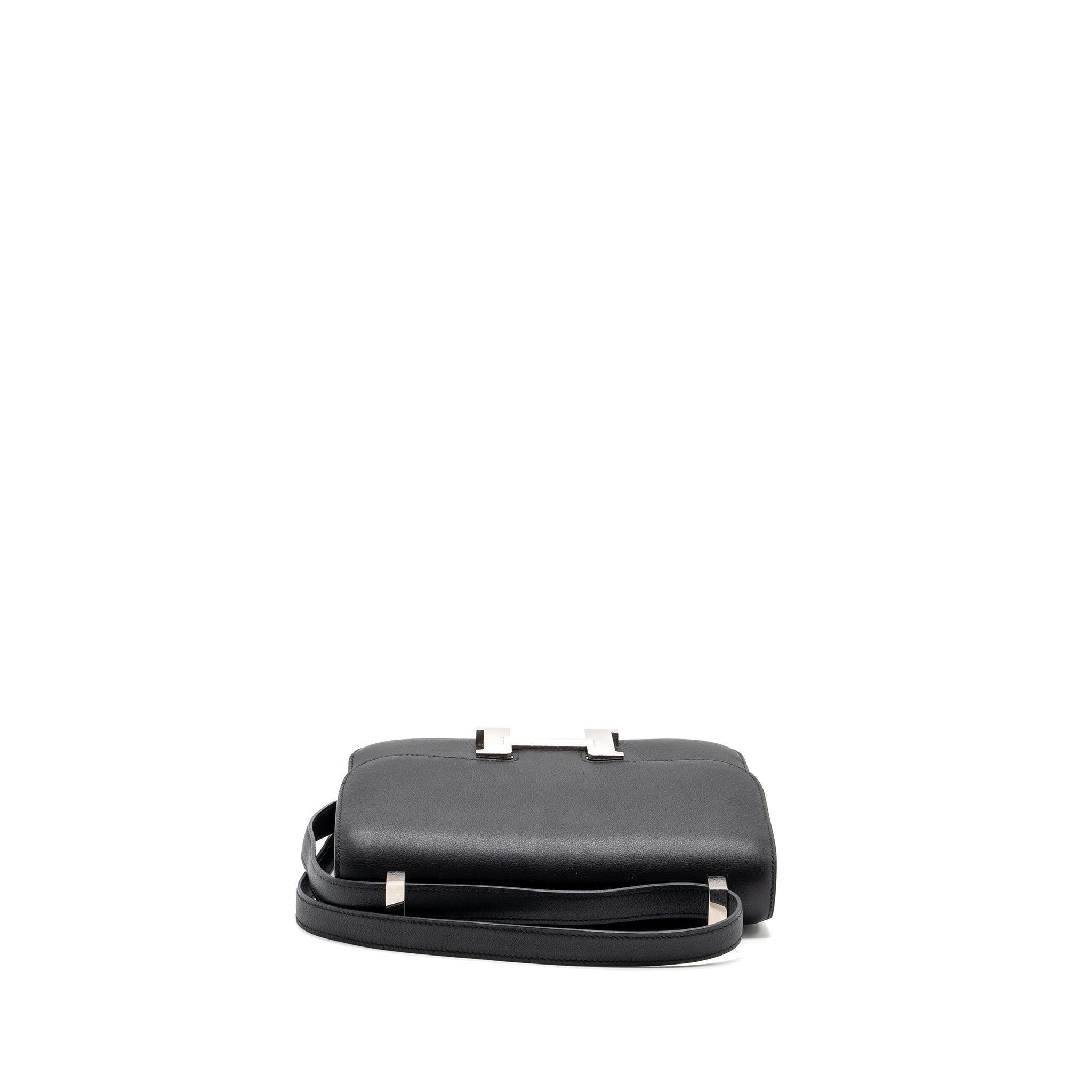 hermes-constance-24-evercolor-black-shw-stamp-square-o