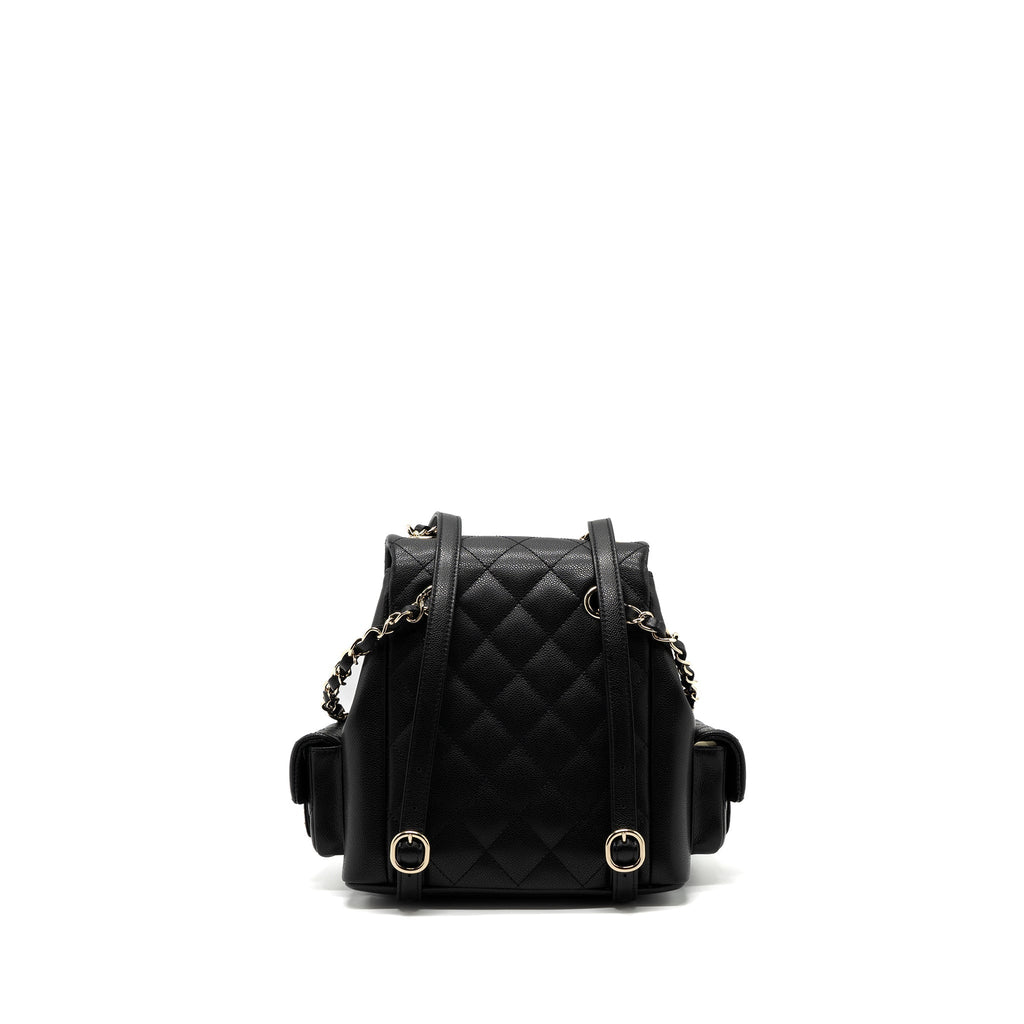 chanel-23k-triple-pocket-backpack-caviar-black-lghwmicrochip