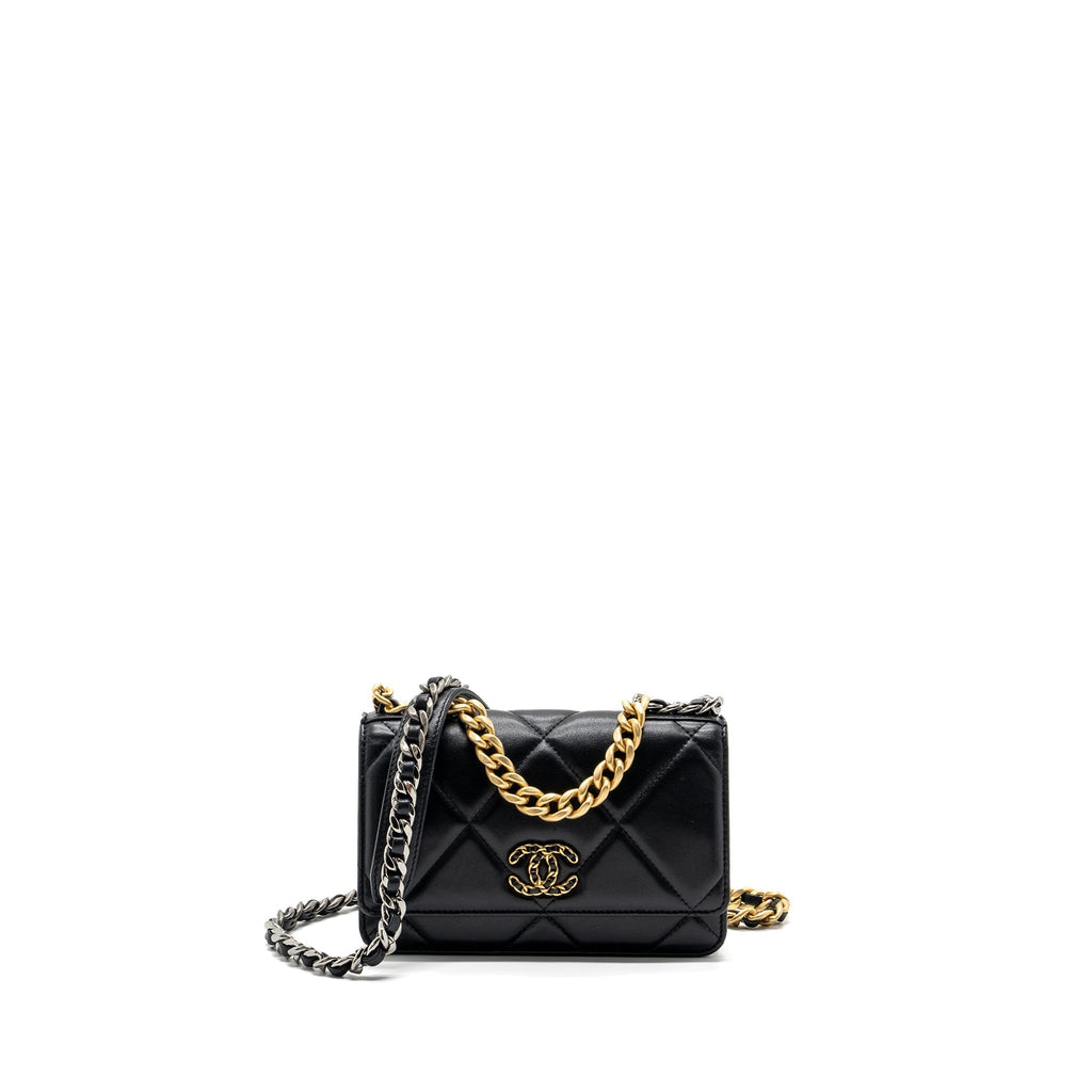 chanel-19-wallet-on-chain-lambskin-black-multicolor-hardware-microchip
