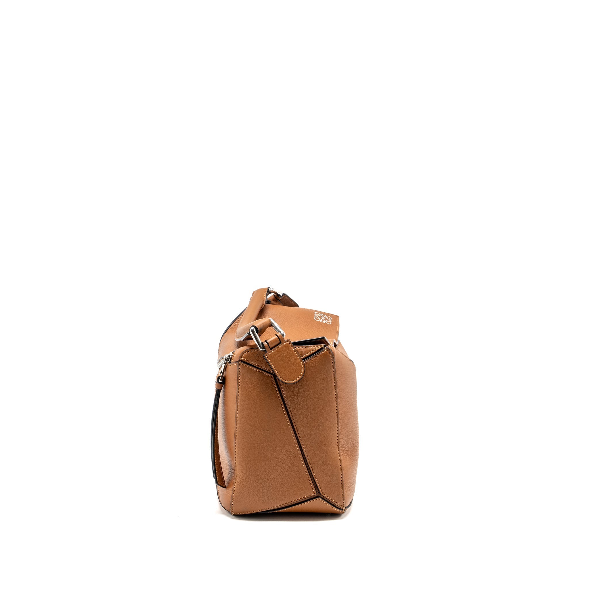 loewe-medium-puzzle-bag-calfskin-tan-shw