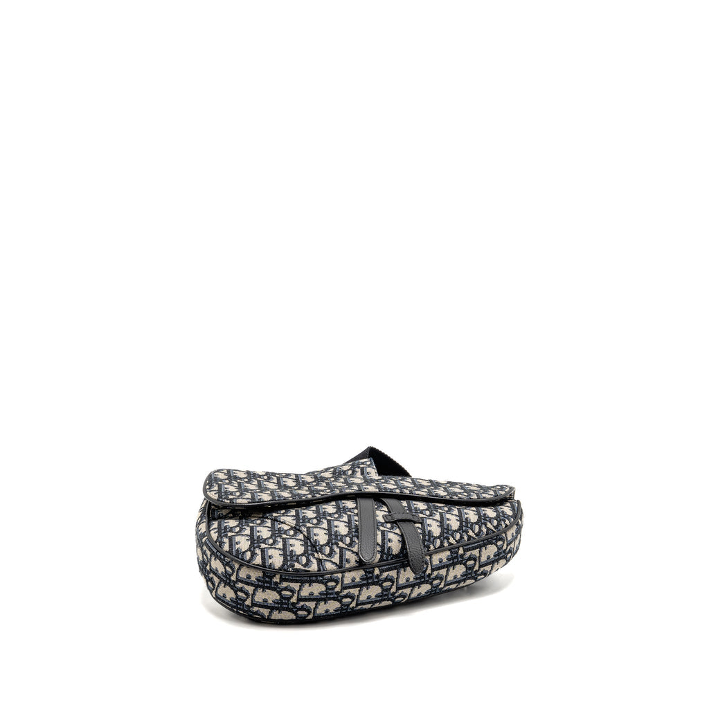 dior-homme-saddle-bag-oblique-jacquard-multicoloured-hardware