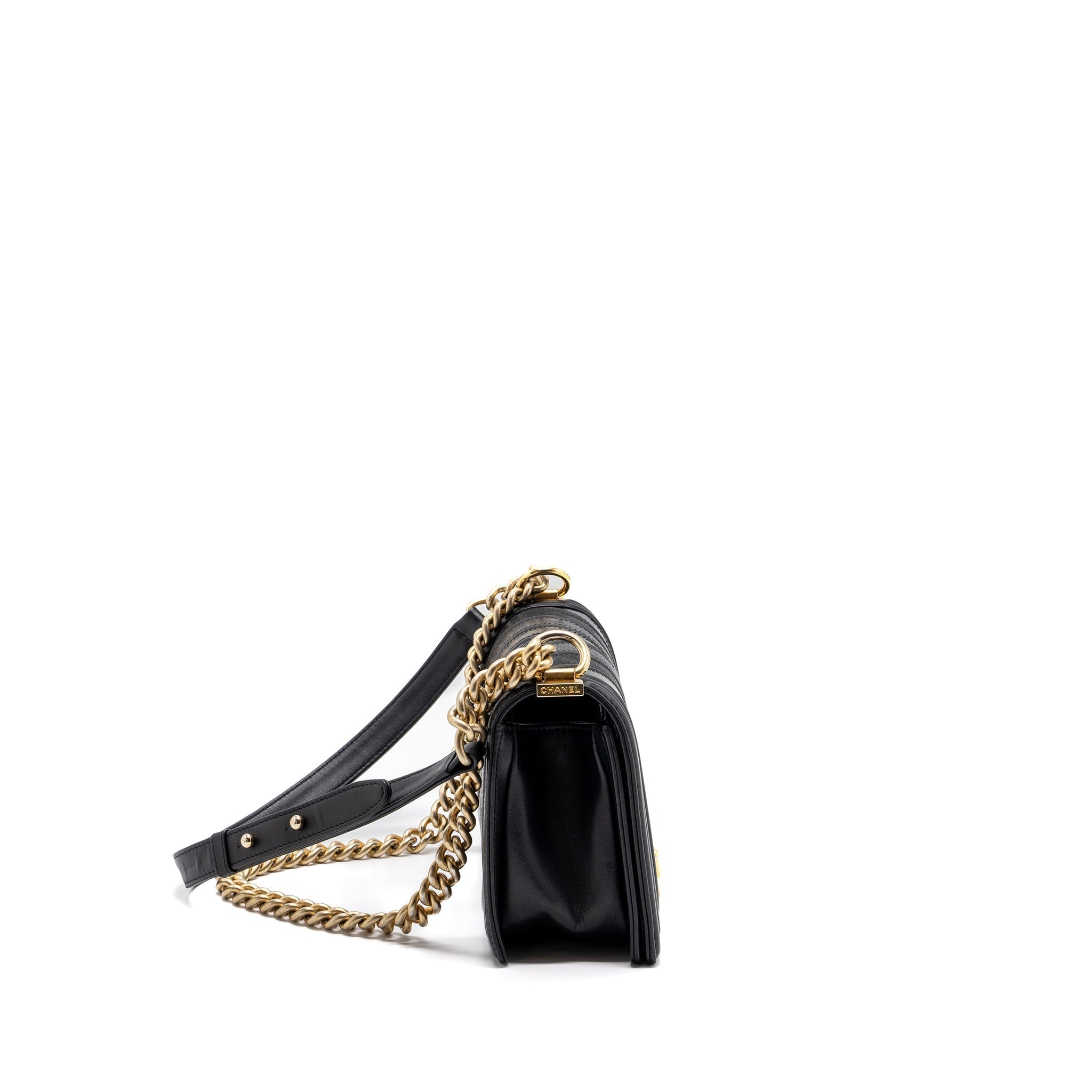 copy-of-chanel-medium-boy-bag-chevron-calfskin-black-ghw