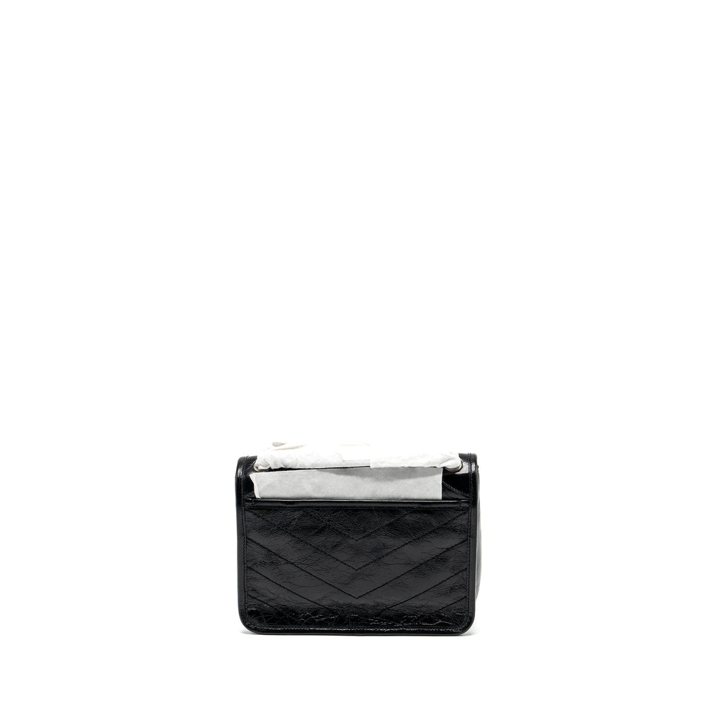 saint-laurent-niki-baby-leather-black-black-shw