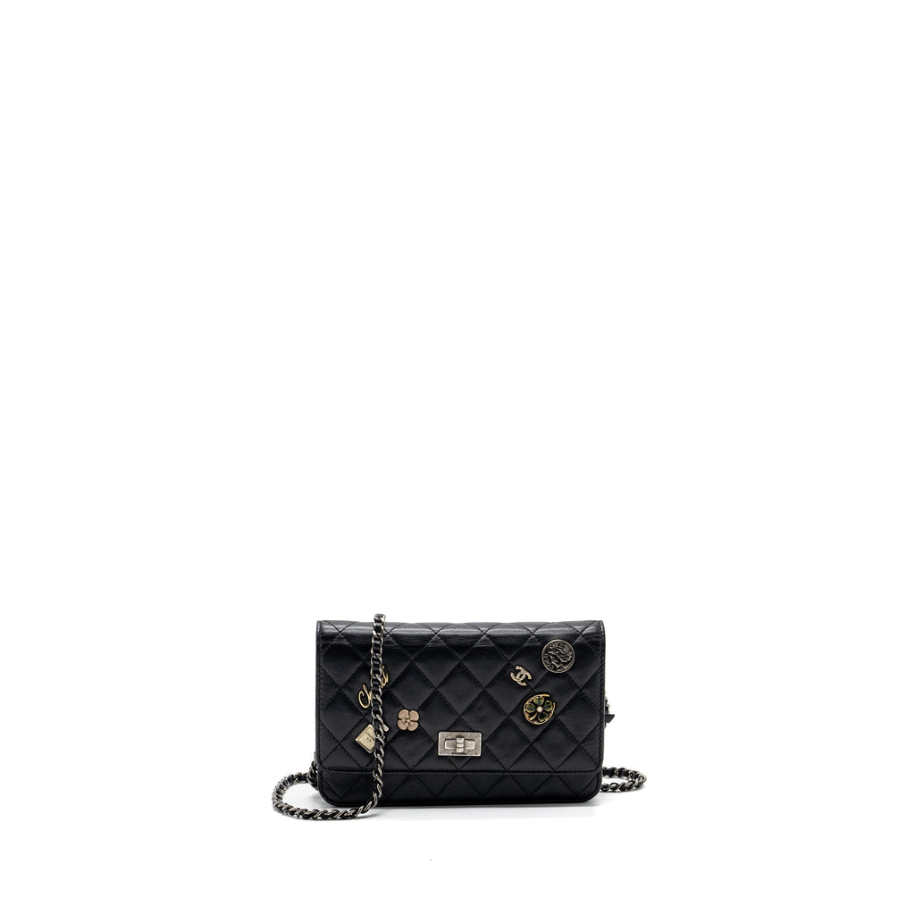 chanel-2-55-reissue-lucky-charms-wallet-on-chain-aged-calfskin-black-ruthenium-shw