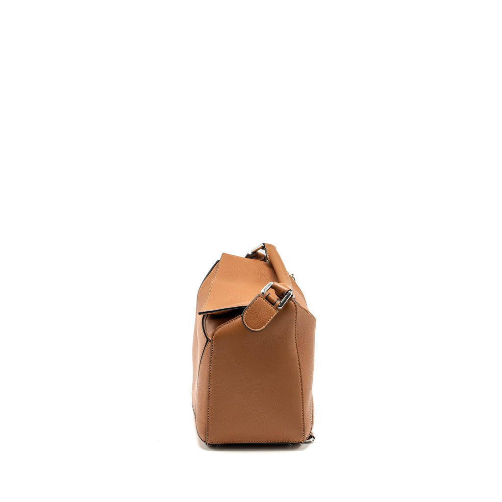 loewe-medium-puzzle-bag-calfskin-tan-shw