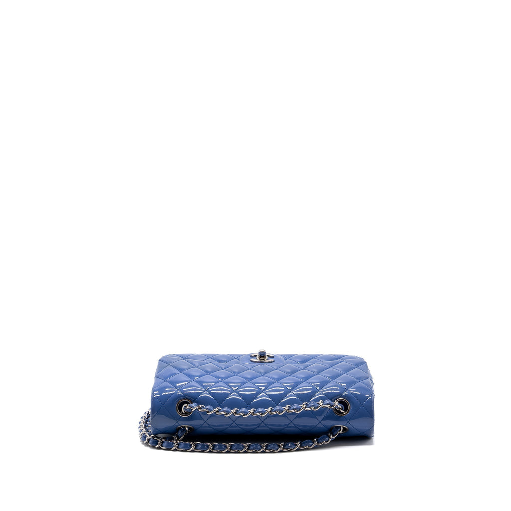 chanel-medium-class-double-flap-bag-patent-calfskin-light-blue-shw