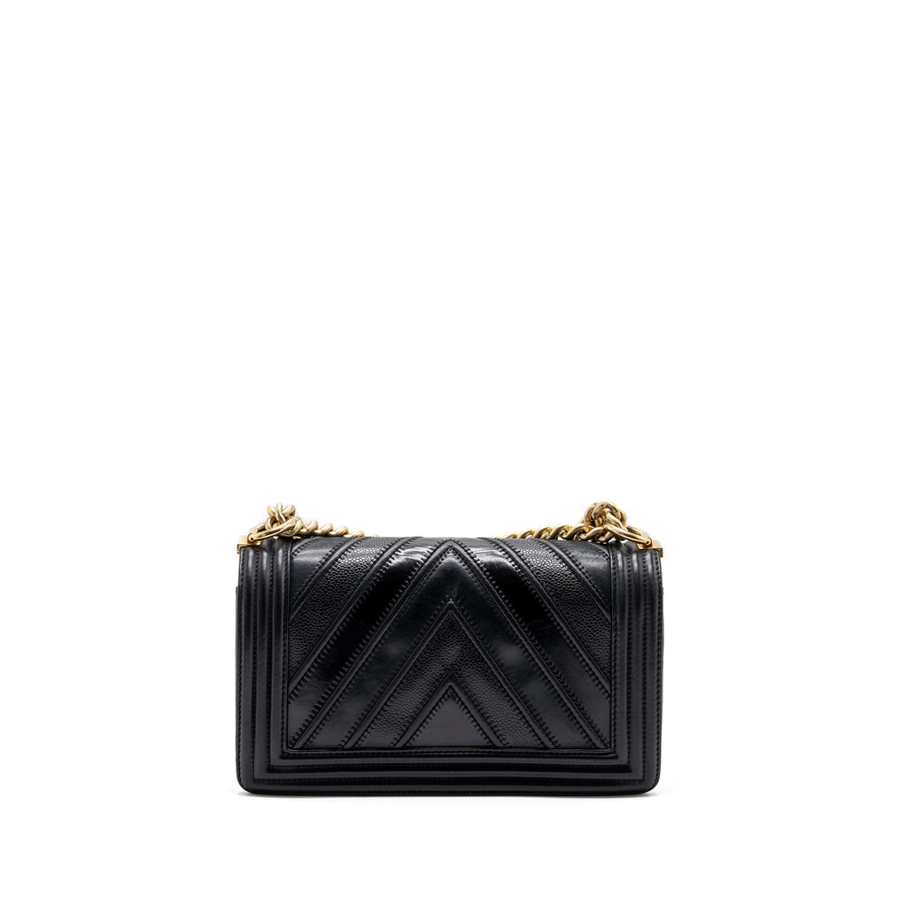 copy-of-chanel-medium-boy-bag-chevron-calfskin-black-ghw