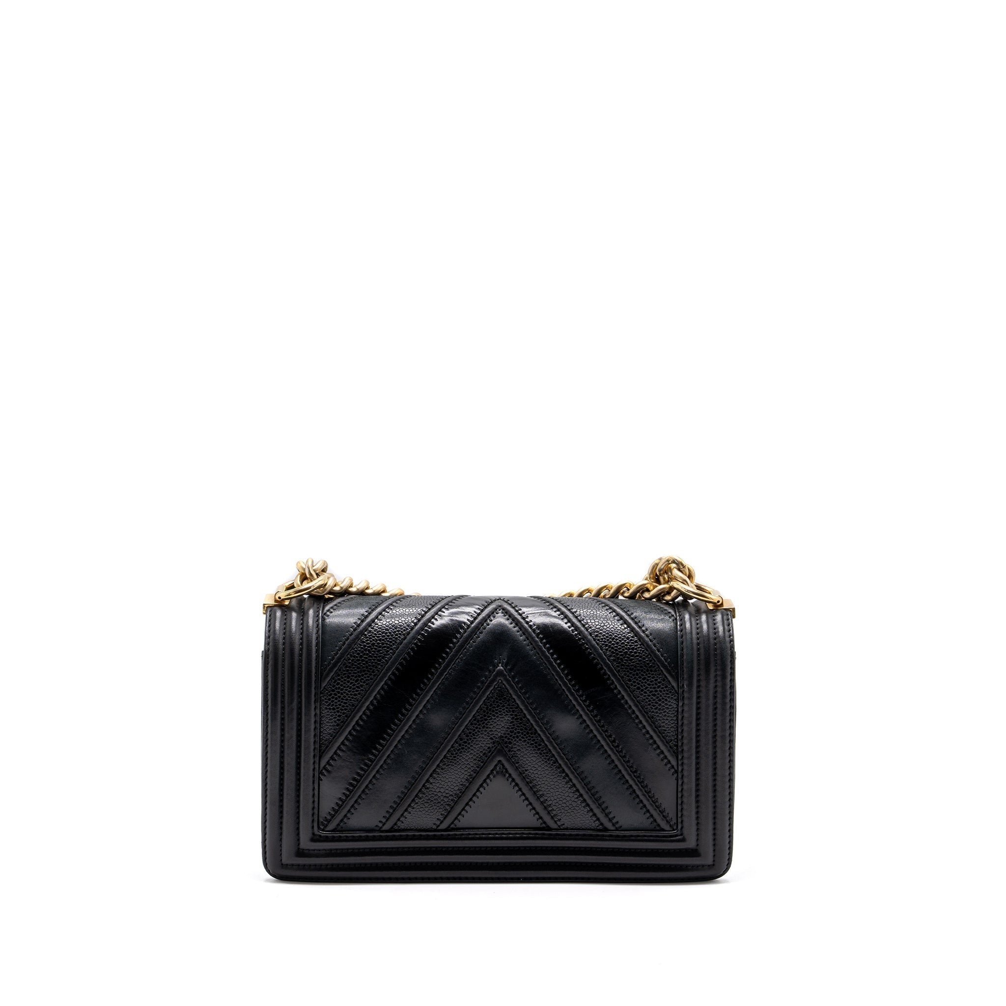 copy-of-chanel-medium-boy-bag-chevron-calfskin-black-ghw