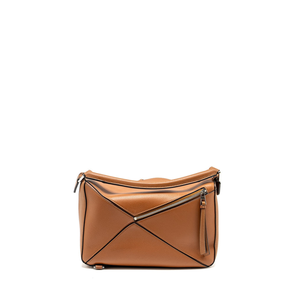 loewe-medium-puzzle-bag-calfskin-tan-shw