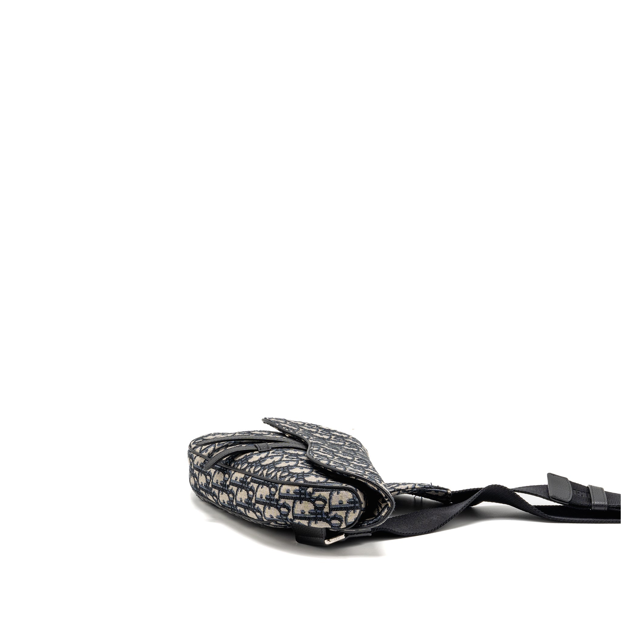 dior-homme-saddle-bag-oblique-jacquard-multicoloured-hardware