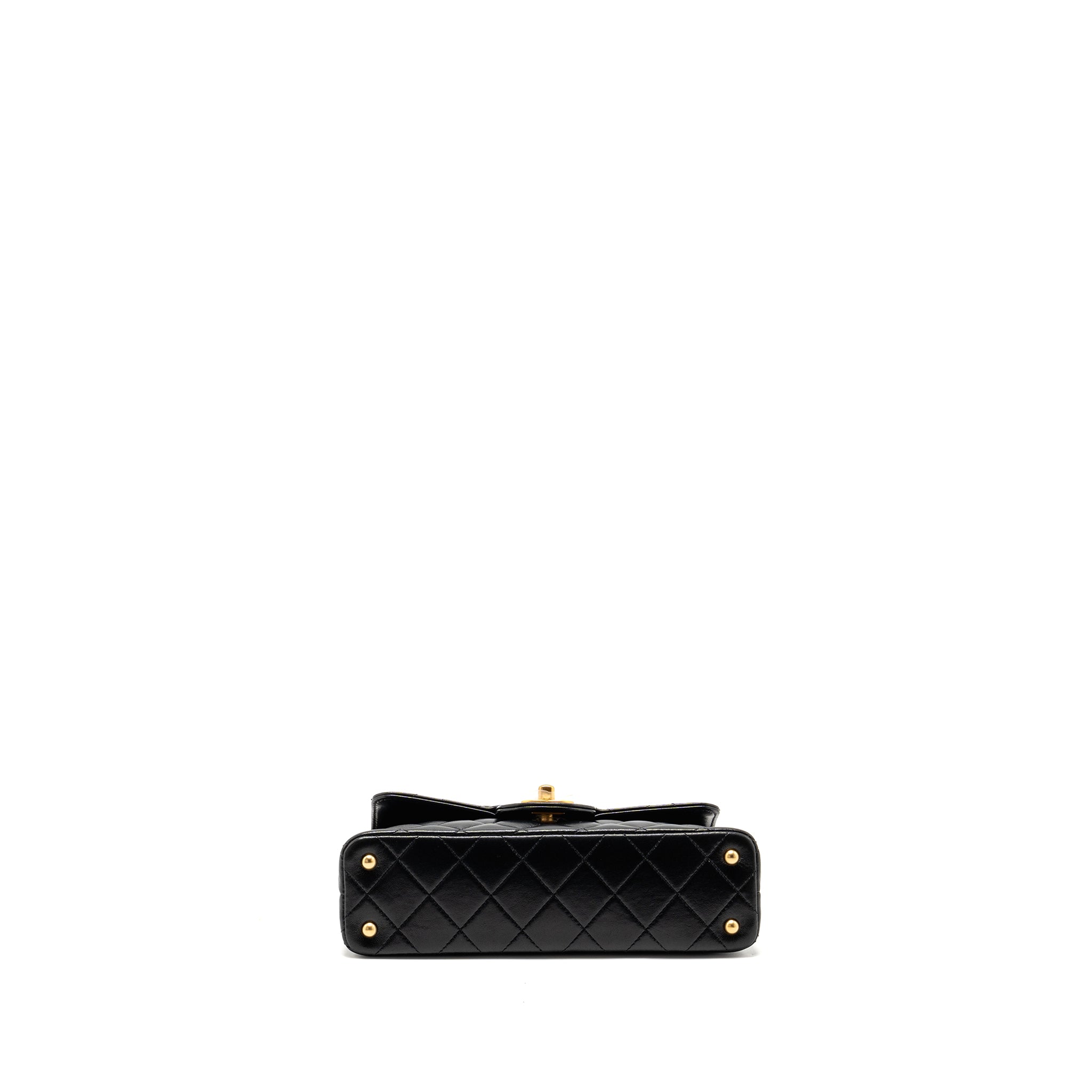 chanel-25p-top-handle-flap-bag-shiny-lambskin-black-ghwmicrochip-copy