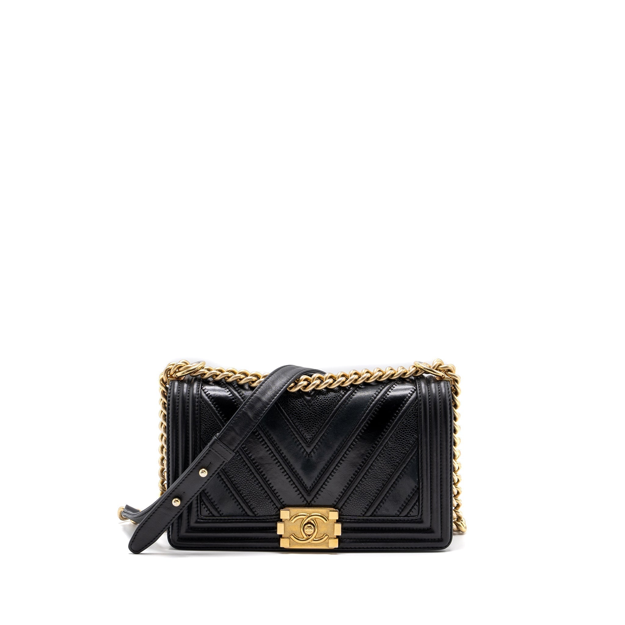 copy-of-chanel-medium-boy-bag-chevron-calfskin-black-ghw