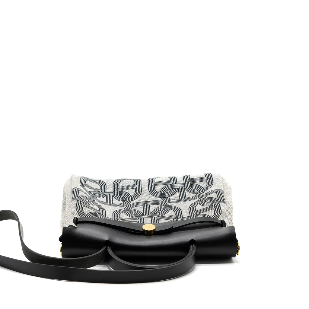 hermes-herbag-31-zip-bag-toile-h-plume-canvas-hunter-leather-black-ecru-ghw-stamp-u-1