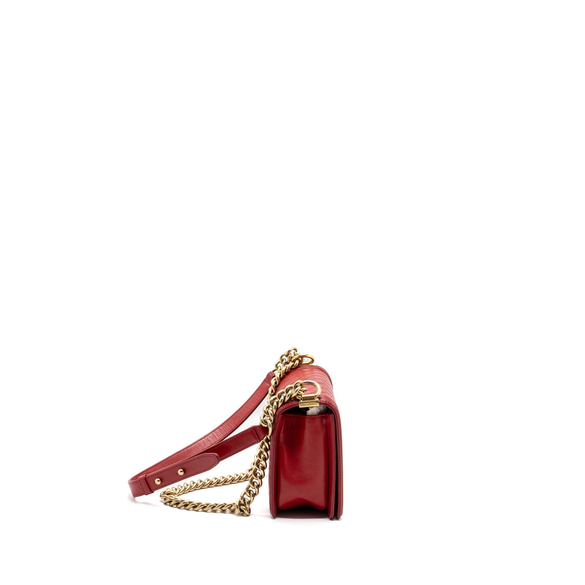 chanel-medium-boy-bag-red-brushed-ghw