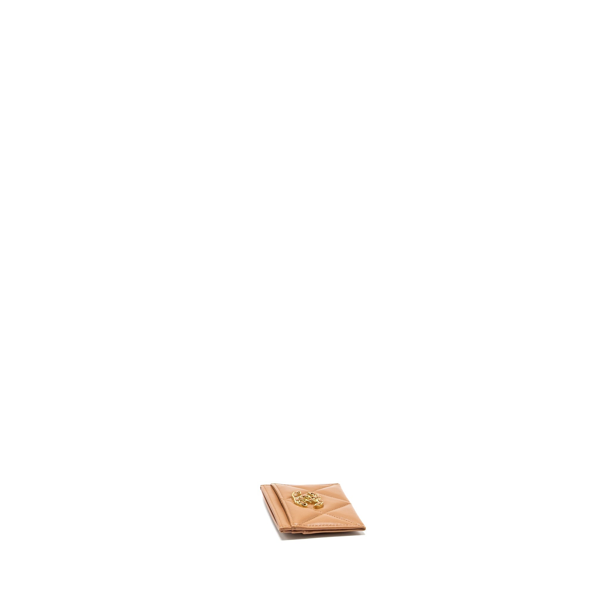 chanel-19-card-holder-lambskin-caramel-ghw-microchip
