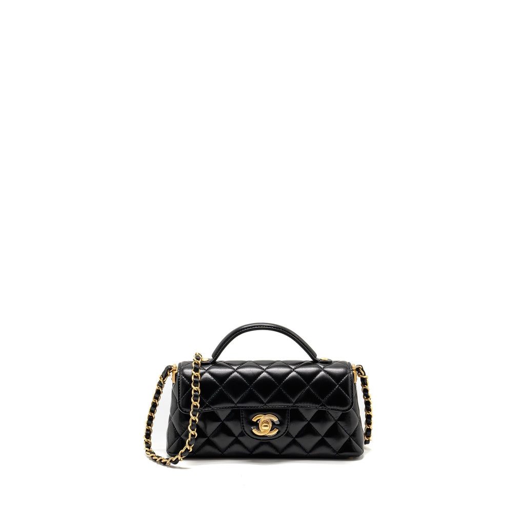 chanel-25p-top-handle-flap-bag-shiny-lambskin-black-ghwmicrochip-copy