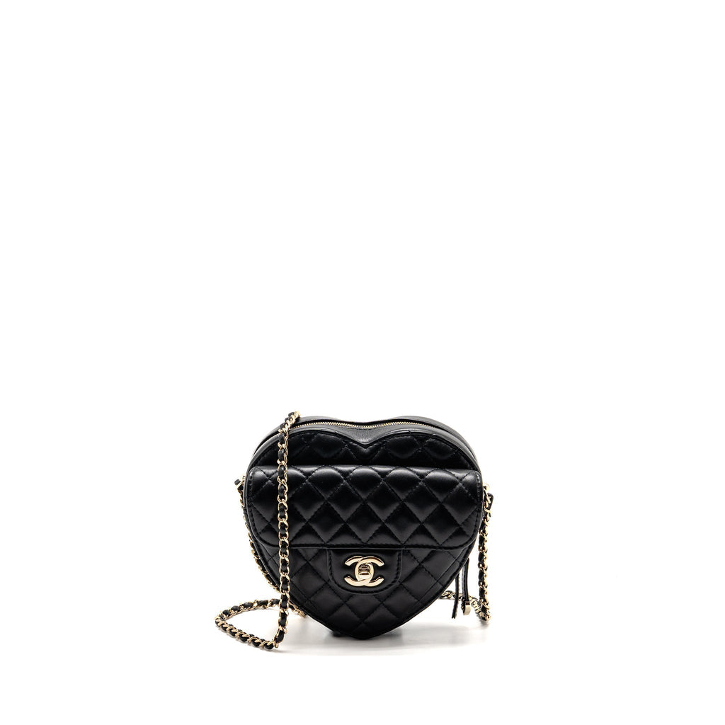 chanel-22s-heart-bag-lambskin-black-lghwmicrochip
