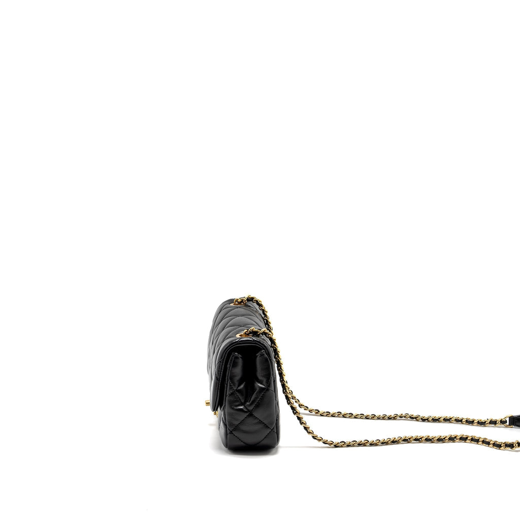 chanel-22b-mini-flap-bag-lambskin-black-ghw-microchip