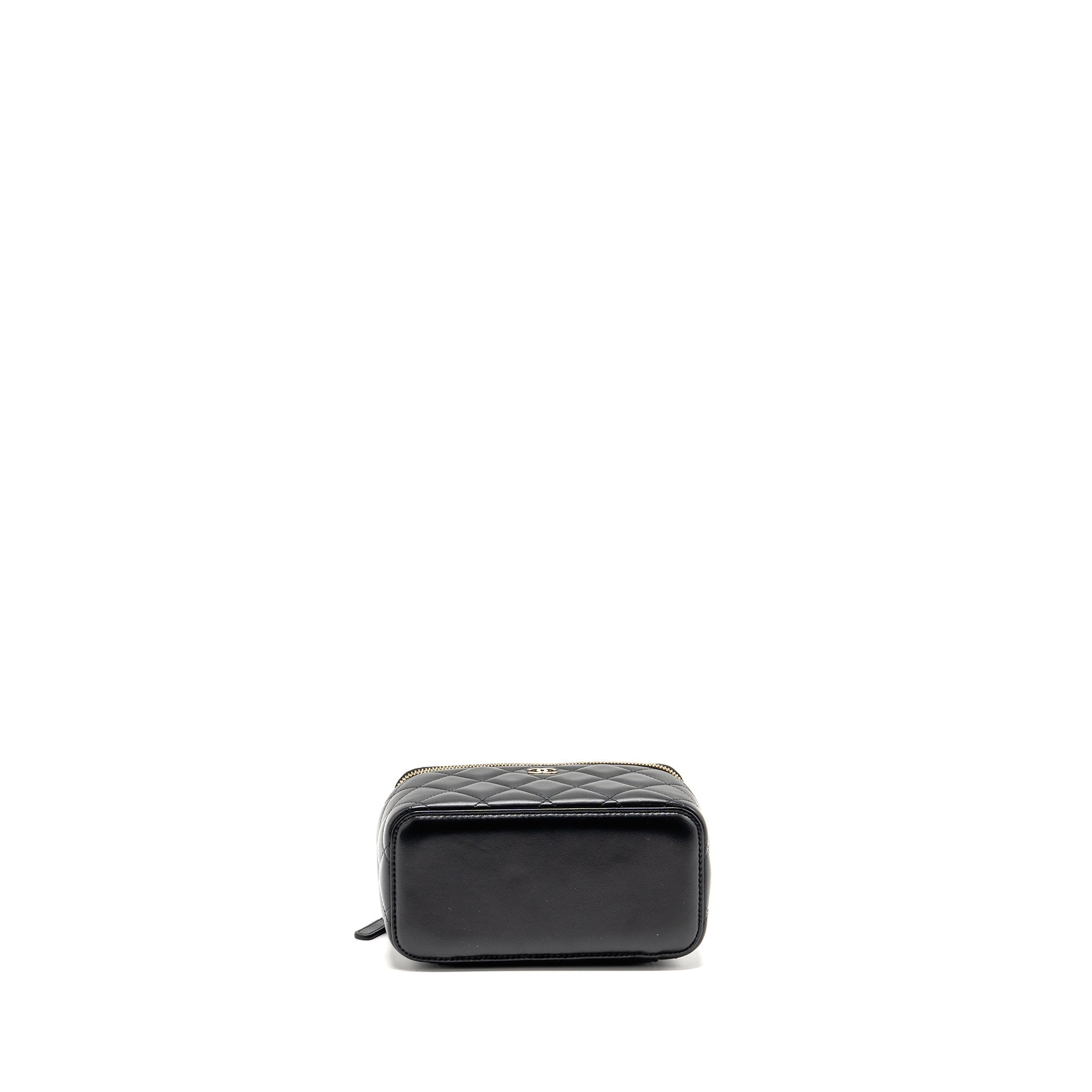 chanel-long-vanity-case-with-chain-lambskin-black-lghw