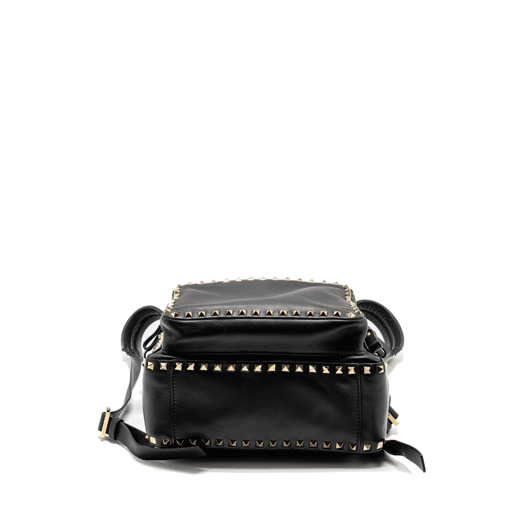 valentino-rockstud-backpack-leather-black-ghw