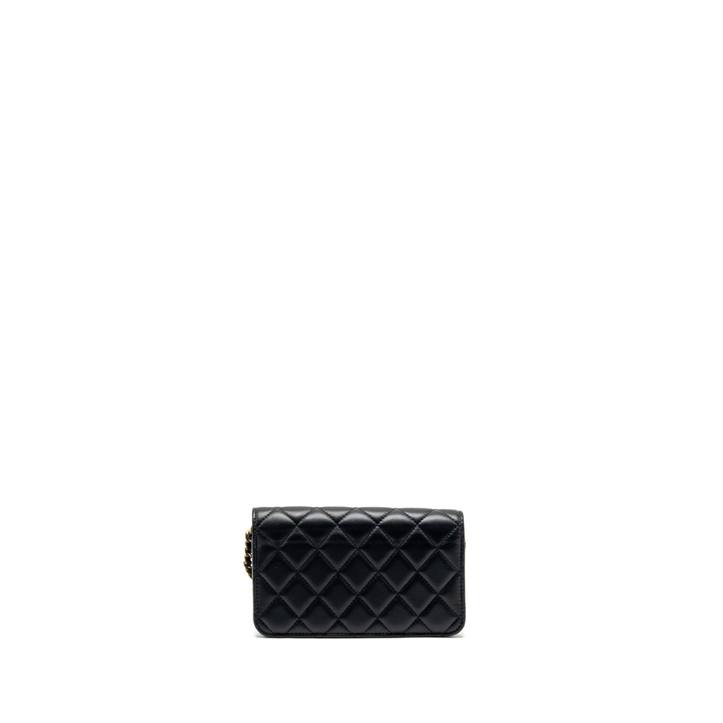 chanel-pearl-crush-mini-flap-wallet-with-chain-lambskin-black-ghw-microchip