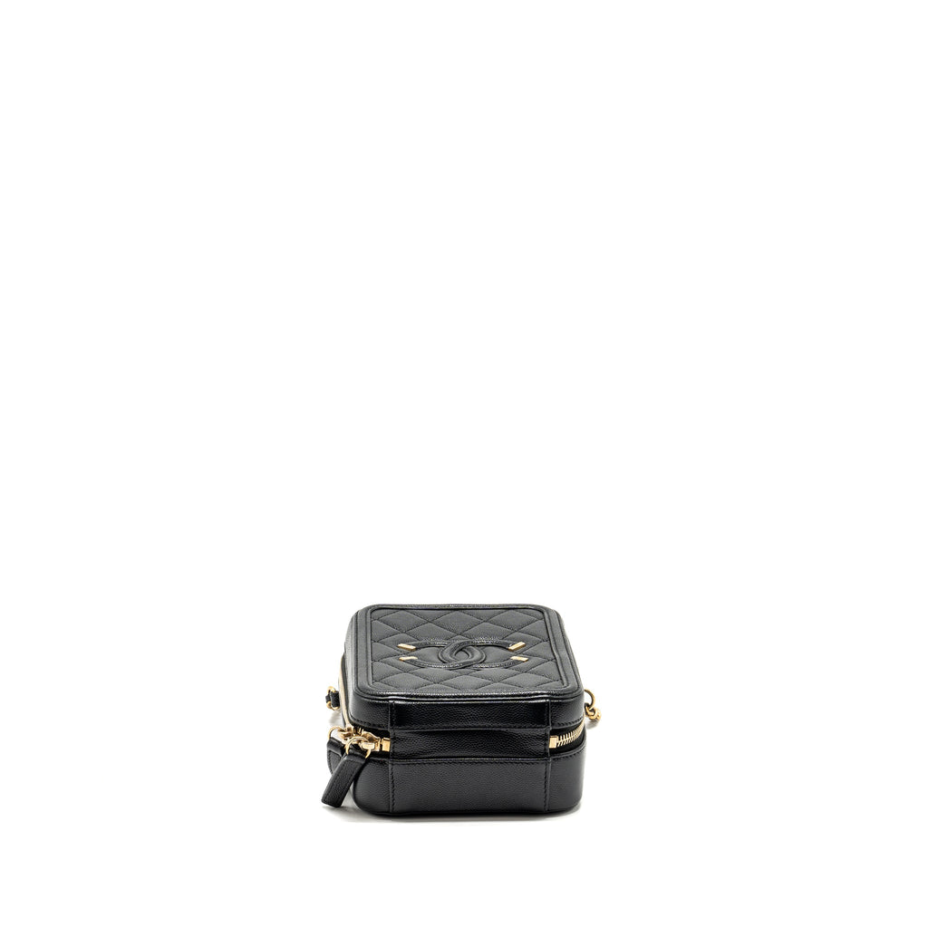chanel-filigree-vertical-vanity-case-caviar-black-ghw