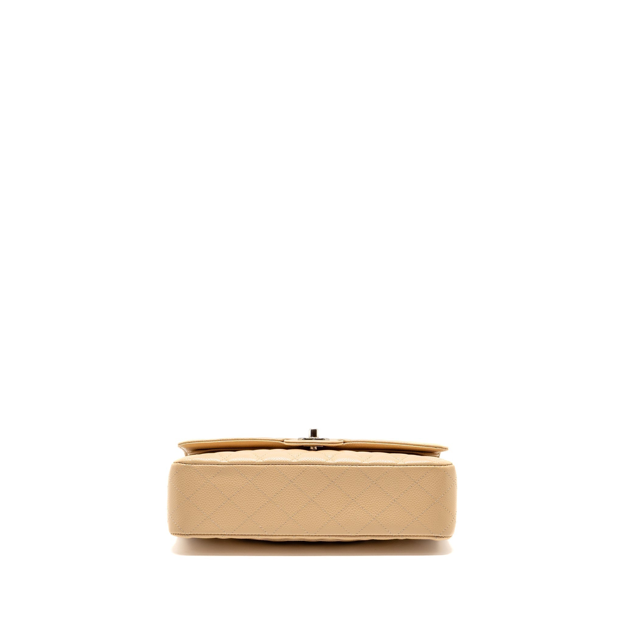 chanel-beige