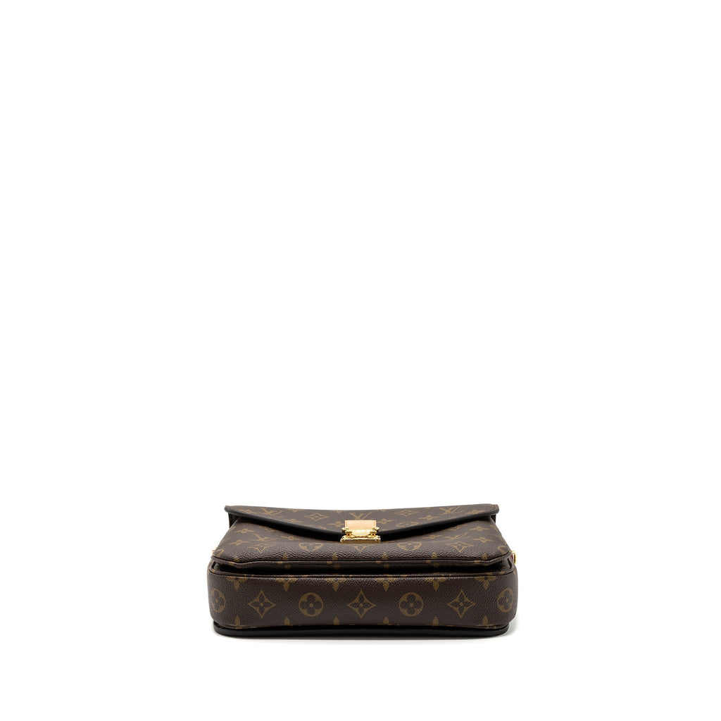 louis-vuitton-pochette-metis-monogram-canvas-with-ghw