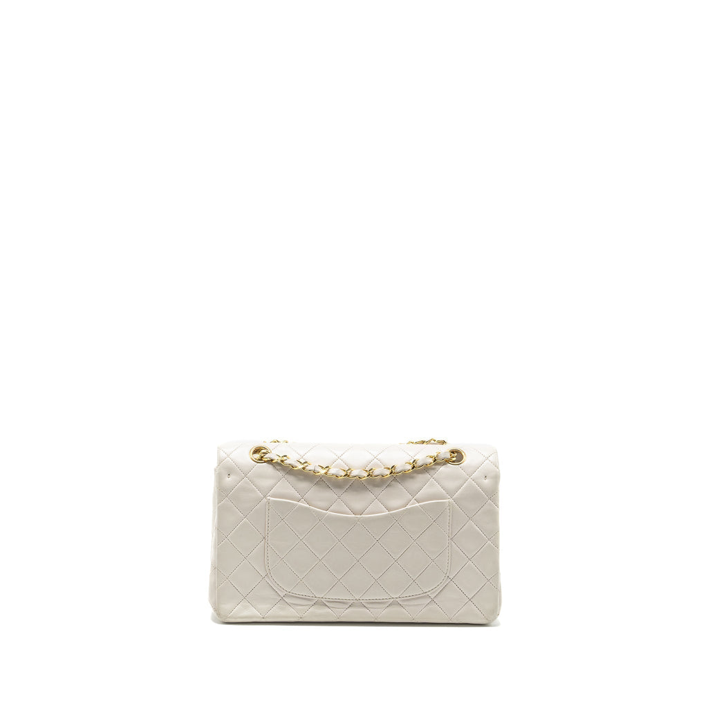 chanel-vintage-medium-classic-double-flap-bag-lambskin-white-ghw