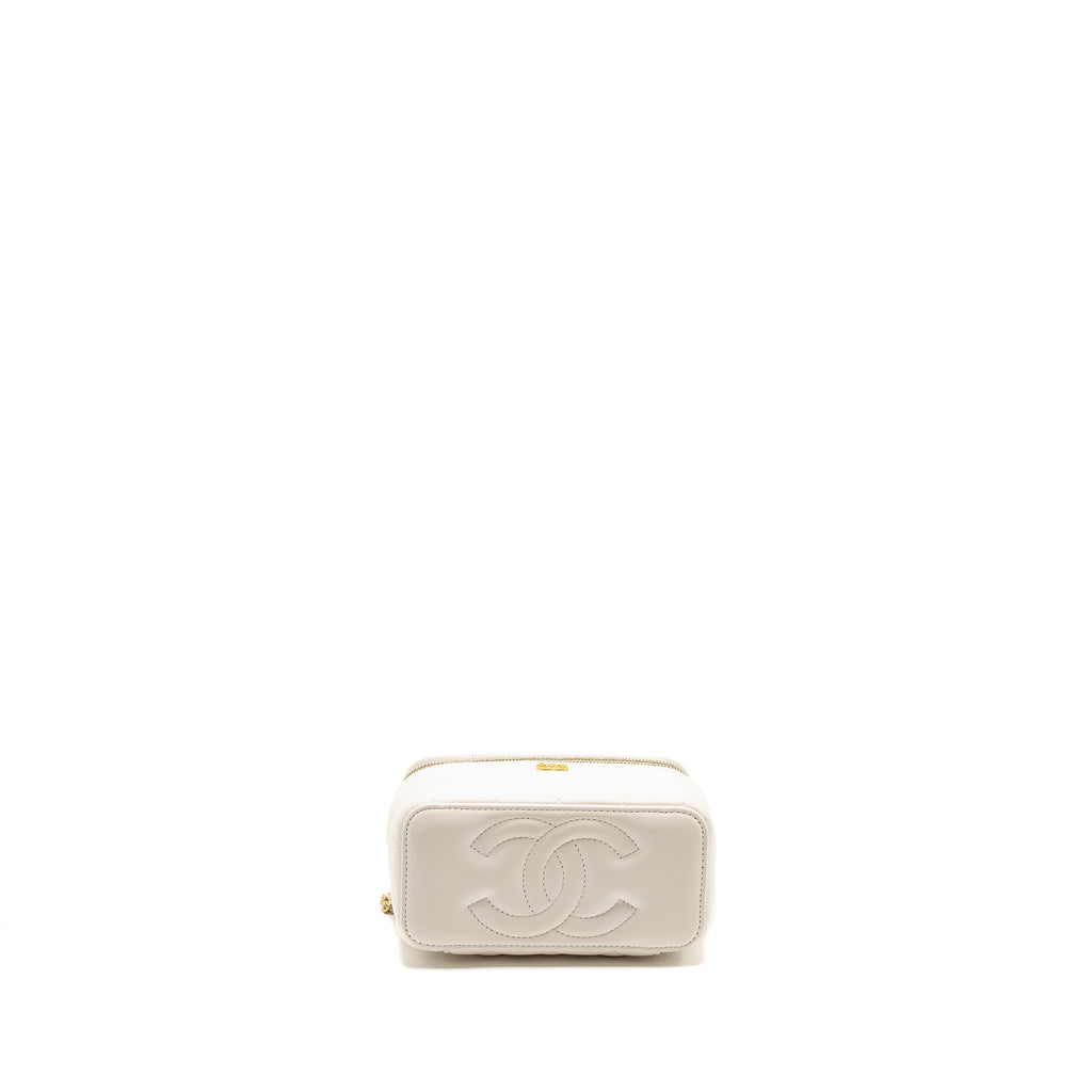 chanel-pearl-crush-long-vanity-case-lambskin-white-ghw-microchip