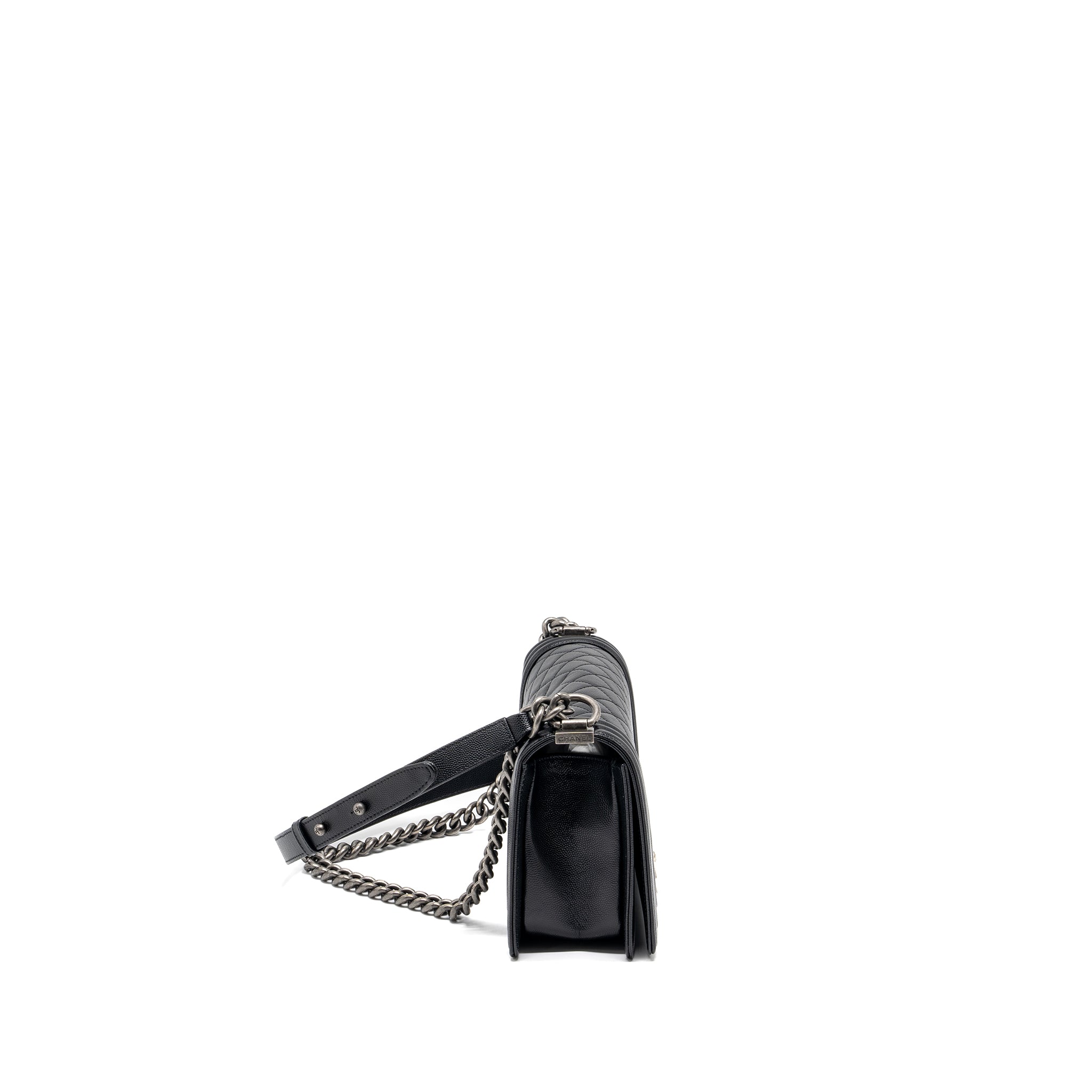chanel-medium-boy-bag-caviar-black-ruthenium-shw