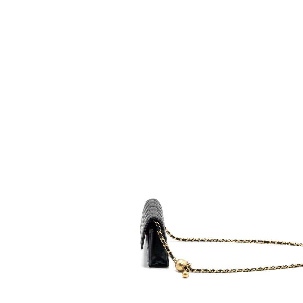 chanel-pearl-crush-mini-flap-wallet-with-chain-lambskin-black-ghw-microchip