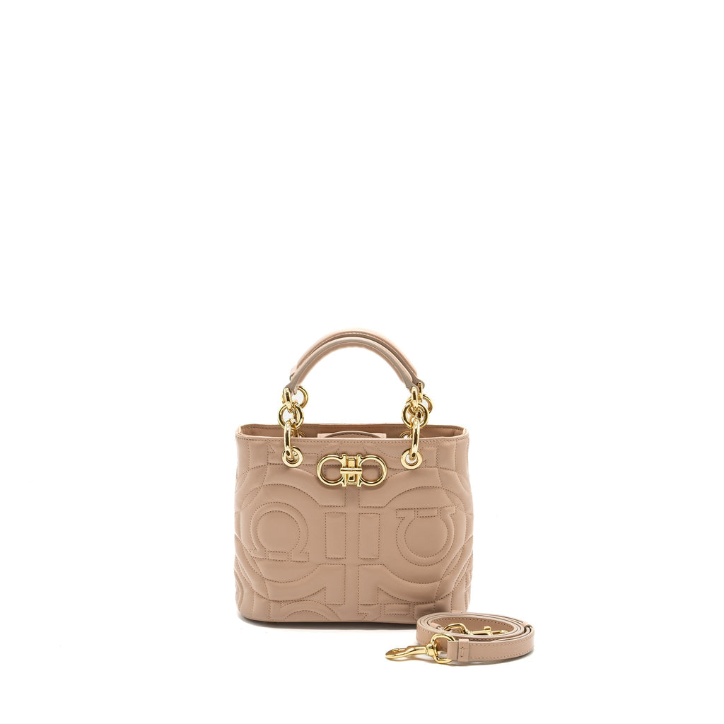 ferragamo-gancini-quilted-leather-tote-bag-calfskin-beige-lghw