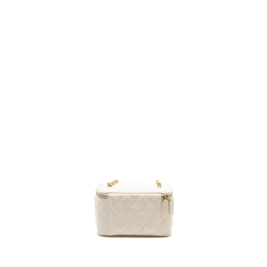 chanel-pearl-crush-long-vanity-case-lambskin-white-ghw-microchip