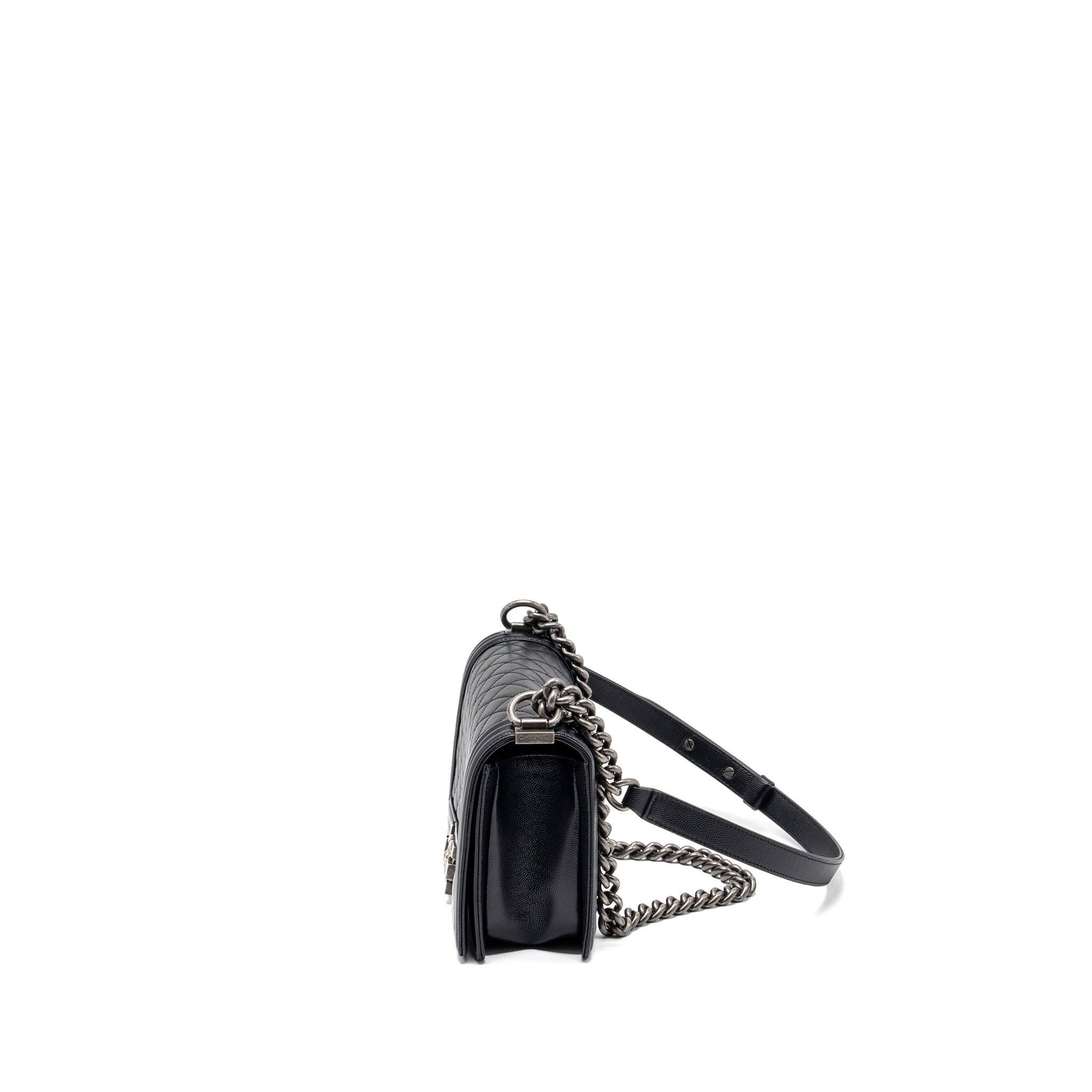 chanel-medium-boy-bag-caviar-black-ruthenium-shw