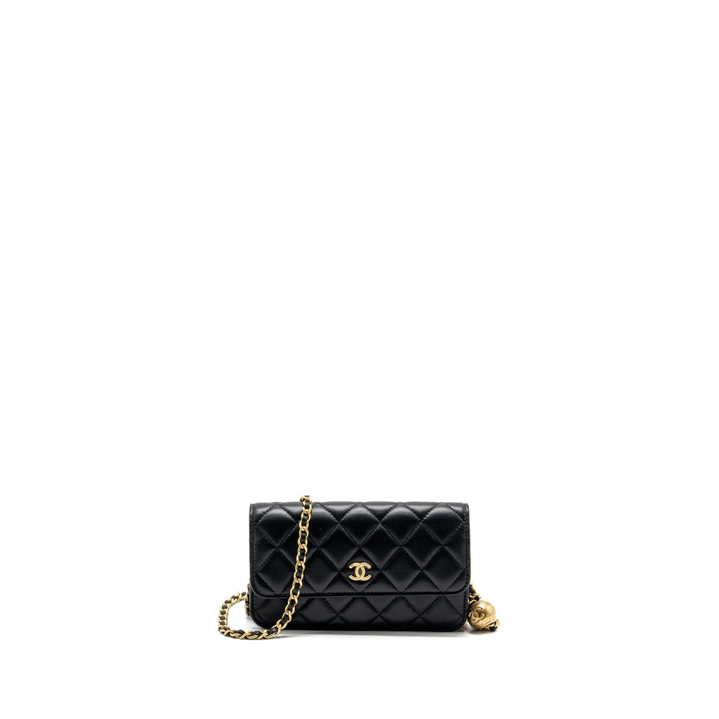 chanel-pearl-crush-mini-flap-wallet-with-chain-lambskin-black-ghw-microchip