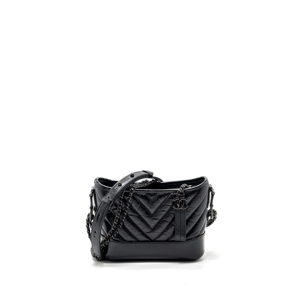 chanel-small-gabrielle-hobo-bag-chevron-aged-calfskin-so-black-copy