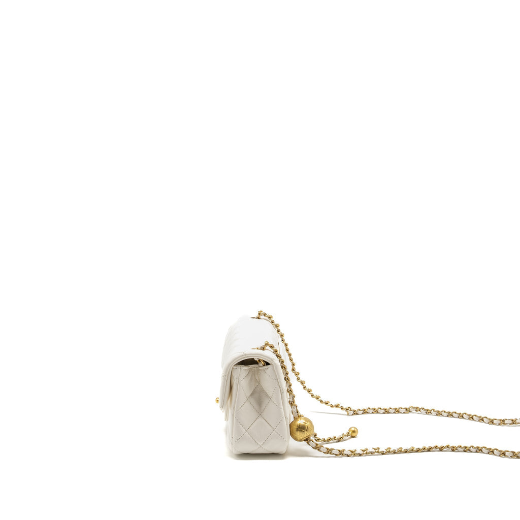 chanel-pearl-crush-mini-rectangular-flap-bag-lambskin-white-ghw-microchip-1