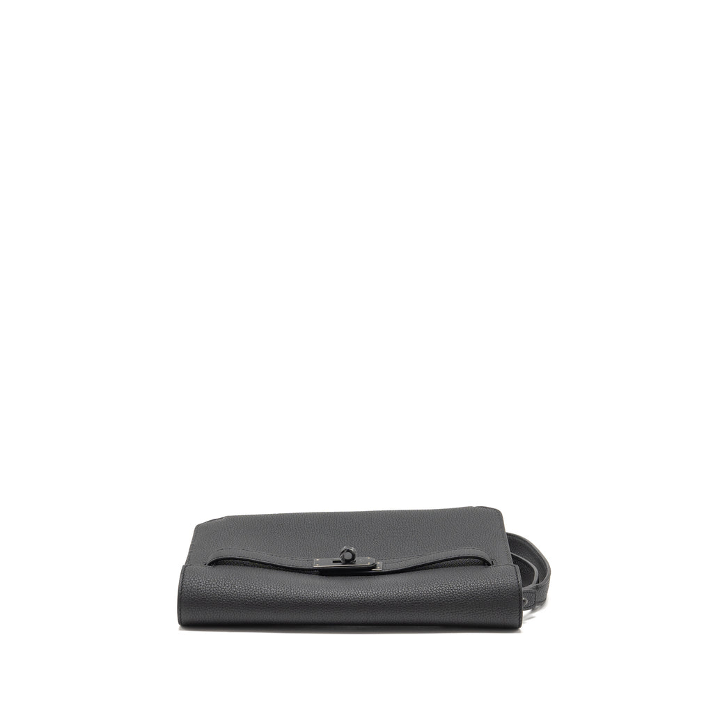 hermes-pochette-kelly-depeches-25-togo-so-black-stamp-b