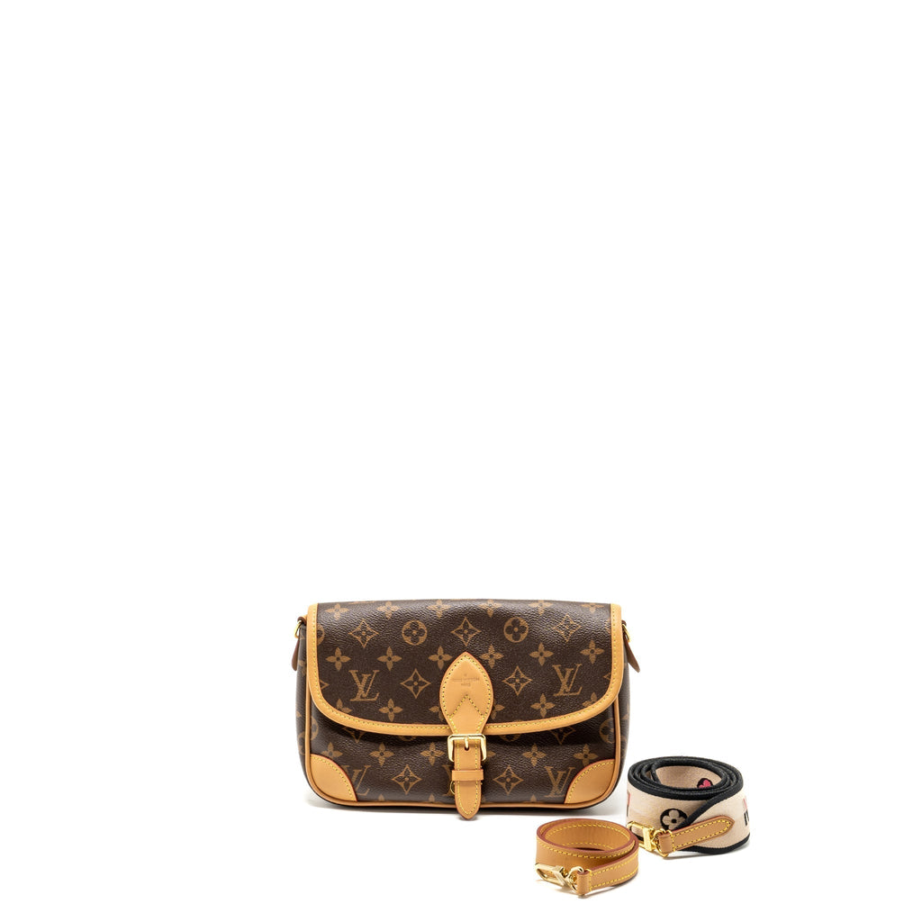 louis-vuitton-diane-bag-with-jacquard-strap-monogram-canvas-ghw