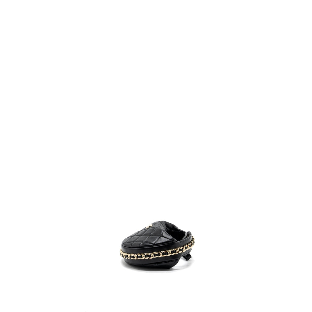 chanel-23c-round-clutch-lambskin-black-ghw-microchip