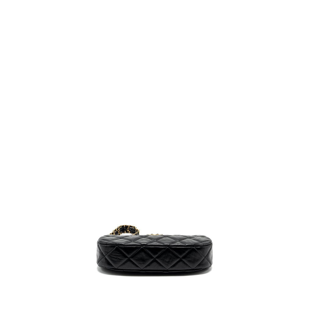 chanel-23k-19-hobo-bag-calfskin-black-ghwmicrochip