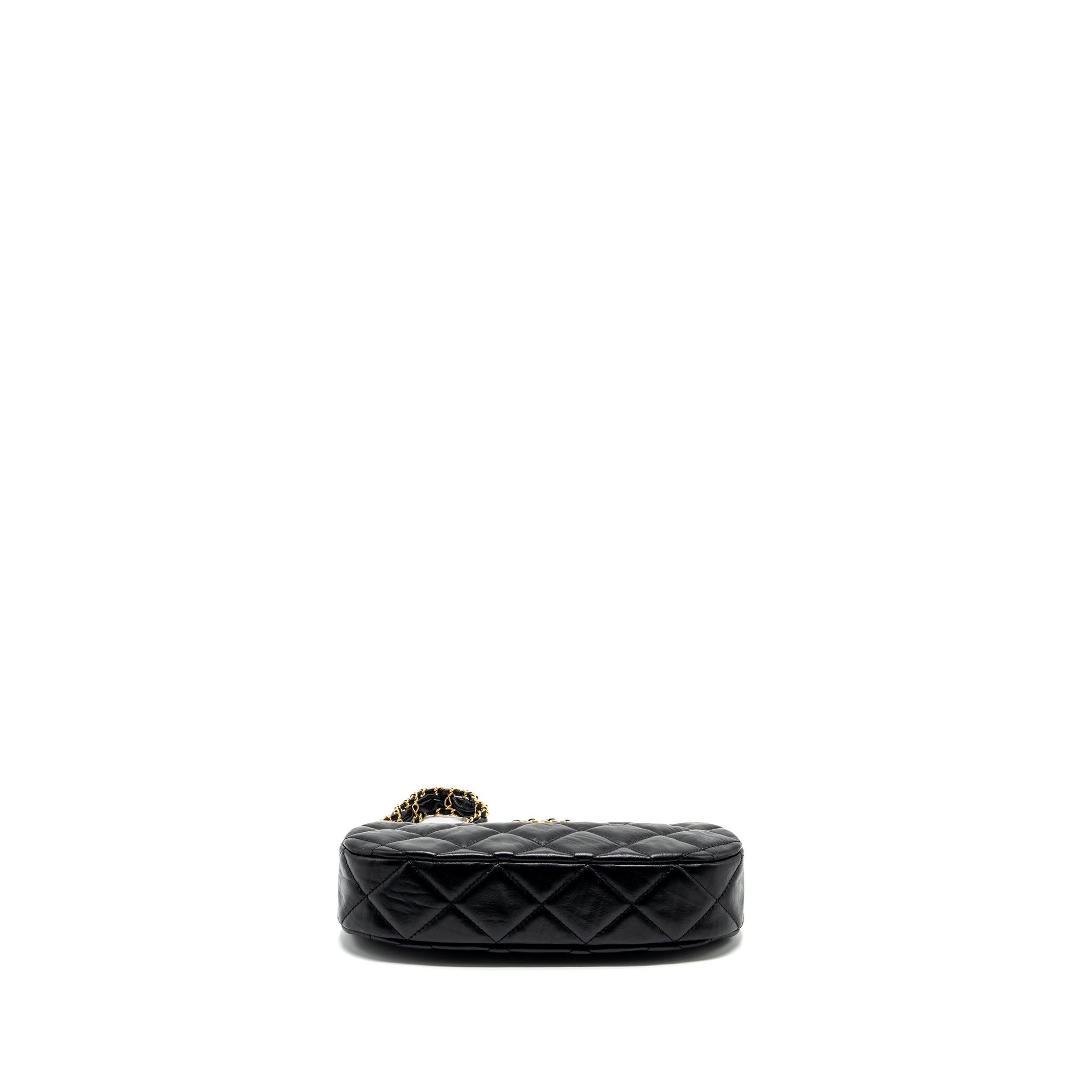 chanel-23k-19-hobo-bag-calfskin-black-ghwmicrochip