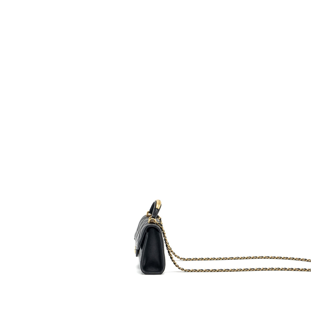 chanel-22b-top-handle-mini-flap-clutch-black-lambskin-ghw-microchip