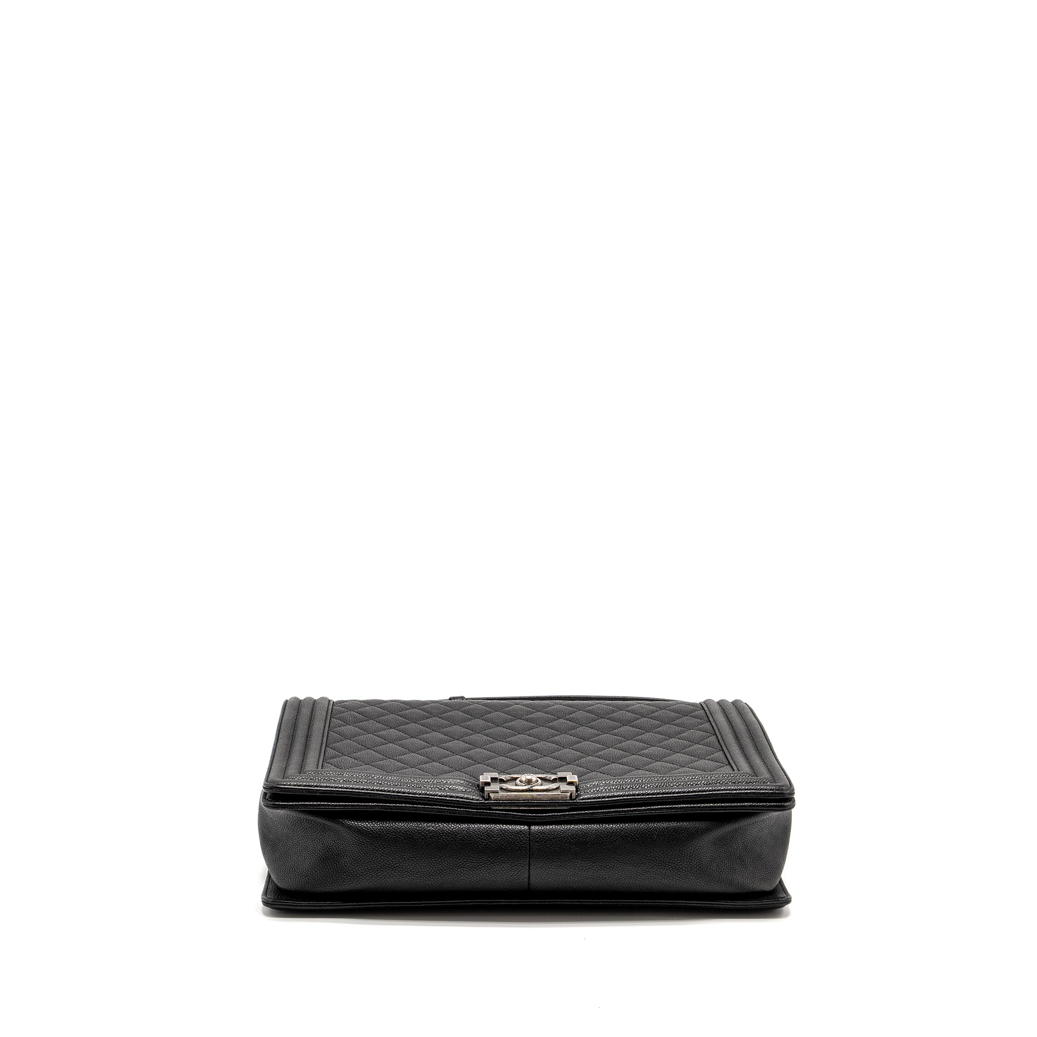 chanel-boy-bag-black