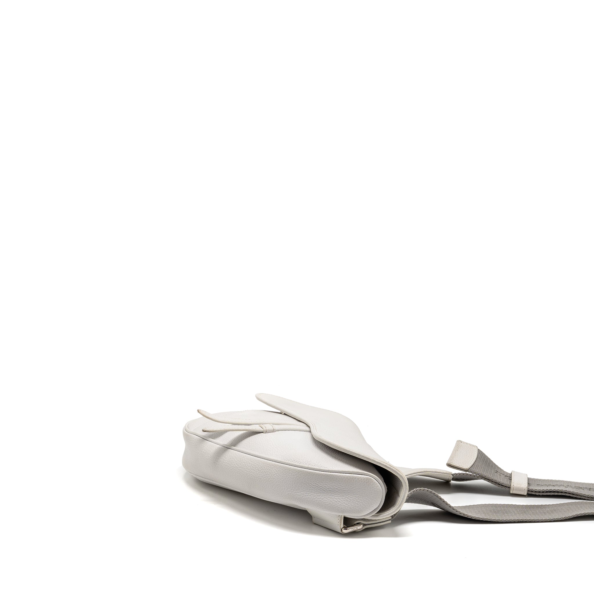 dior-homme-saddle-belt-bag-calfskin-white-shw