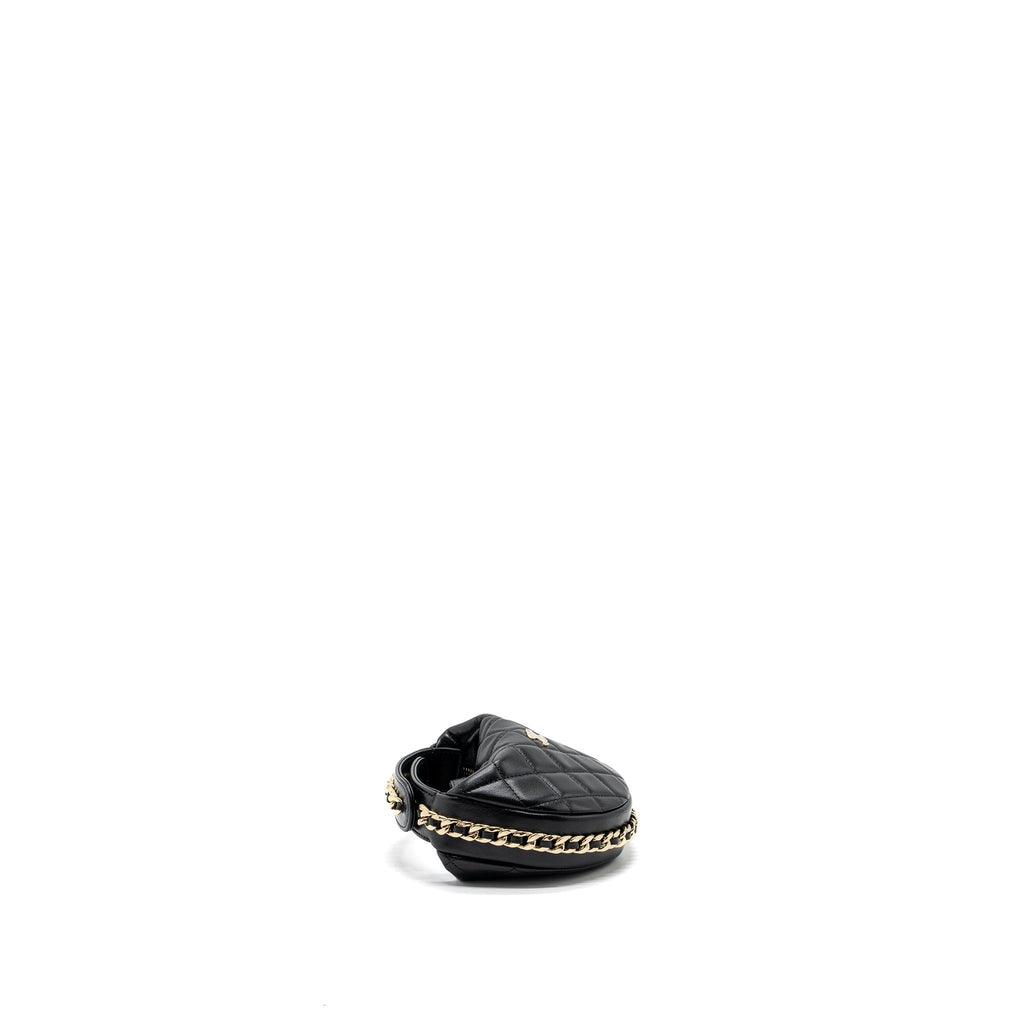 chanel-23c-round-clutch-lambskin-black-ghw-microchip